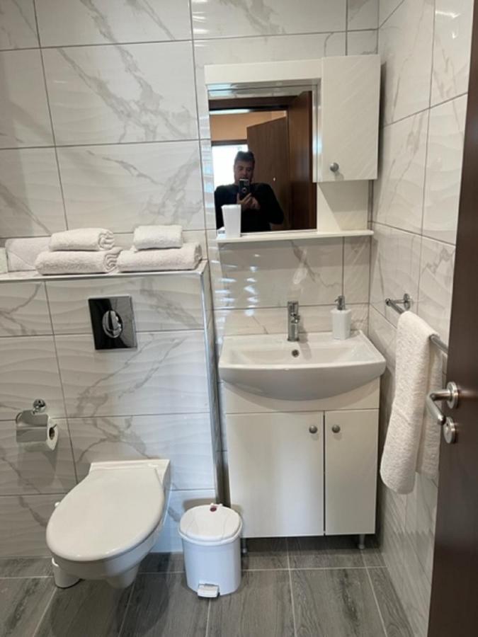 Апартамент Комфорт, Близо До Летището Sófia Exterior foto